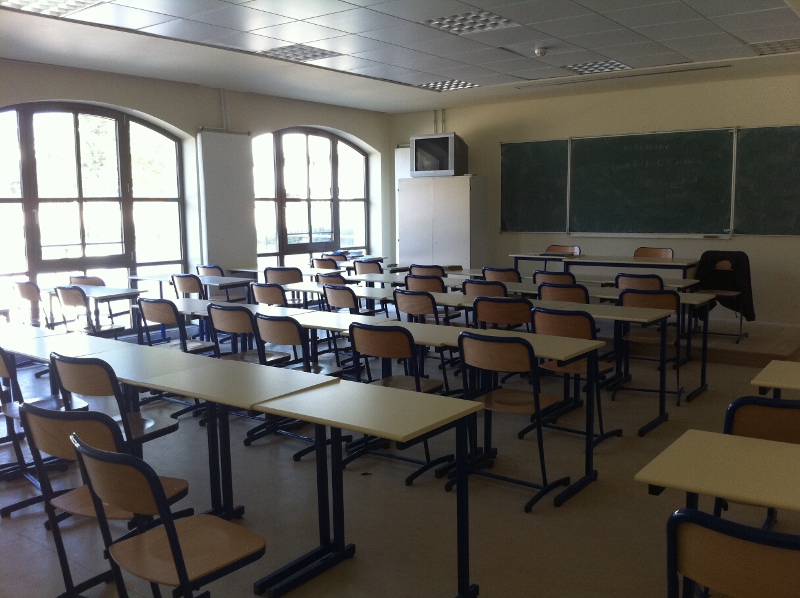La Salle College >> Les salles CPGE - Lycée Hoche La Salle College >> Les salles CPGE - Lycée Hoche